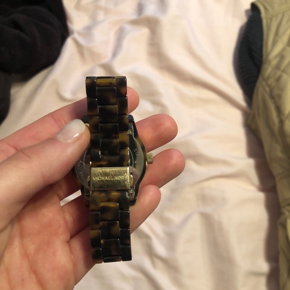 Michael Kors watch - Picture 3 of 4